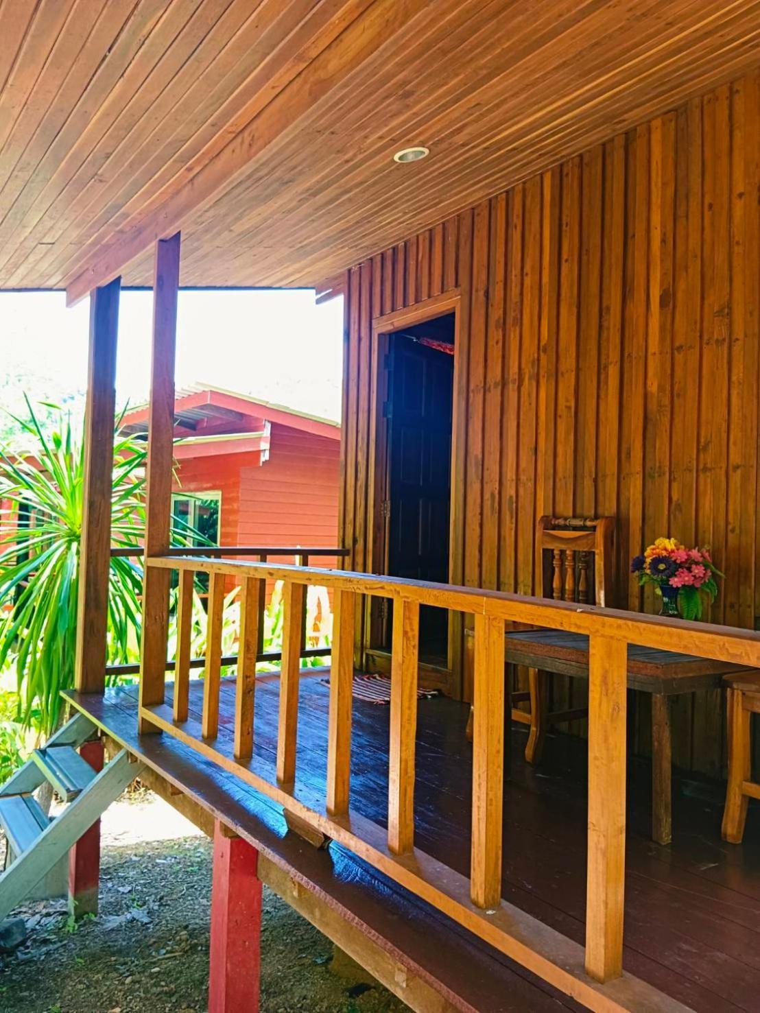 Lanta Maikeaw * Ko Lanta