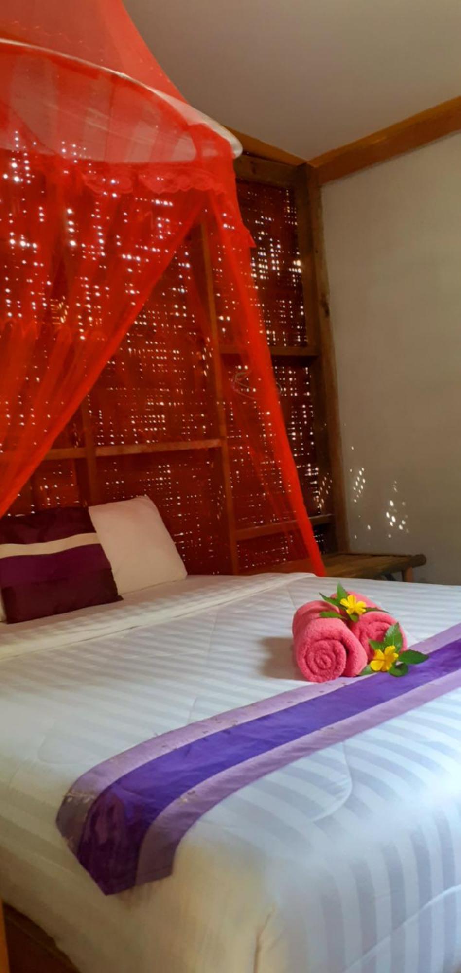 Lanta Maikeaw * Ko Lanta